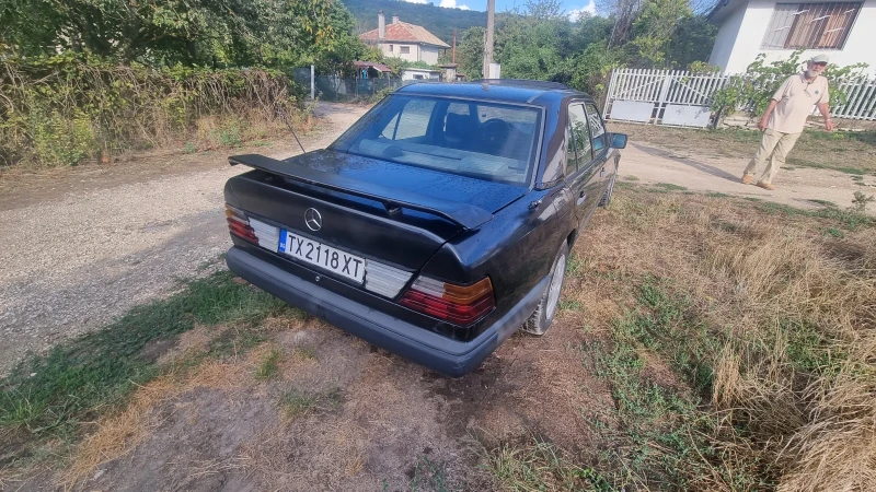 Mercedes-Benz 124 2, 5 дизел, снимка 2 - Автомобили и джипове - 47094829