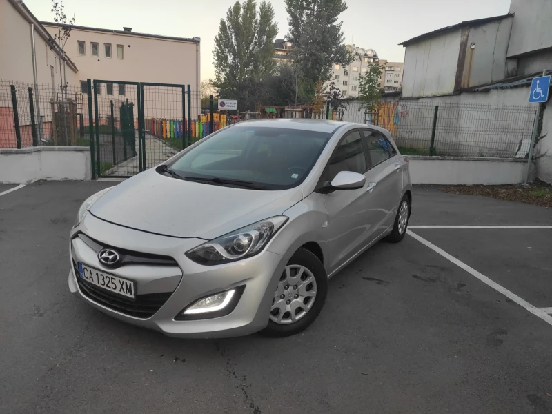 Hyundai I30 1.4 Газ от България/ 156000 км , снимка 1 - Автомобили и джипове - 47659148