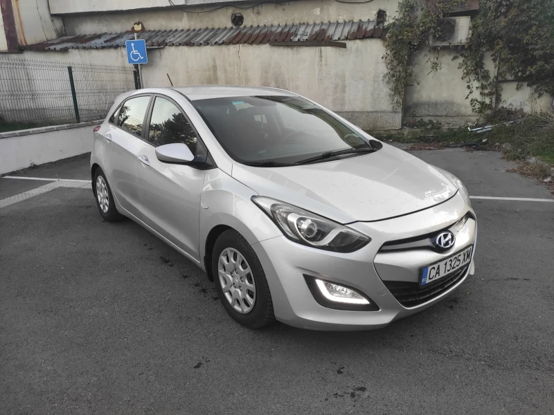 Hyundai I30 1.4 Газ от България/ 156000 км , снимка 4 - Автомобили и джипове - 47659148