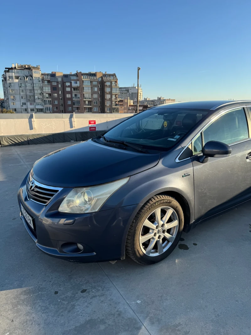 Toyota Avensis, снимка 12 - Автомобили и джипове - 48044955