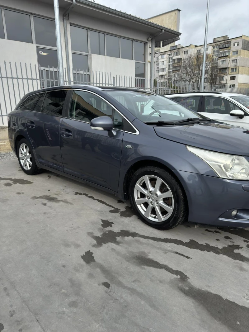 Toyota Avensis, снимка 7 - Автомобили и джипове - 48044955