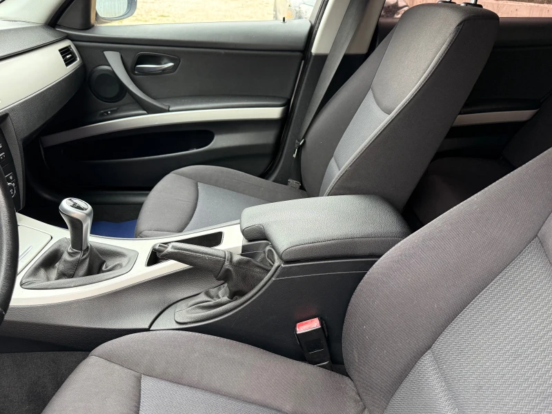 BMW 320 FACELIFT , снимка 8 - Автомобили и джипове - 48068623