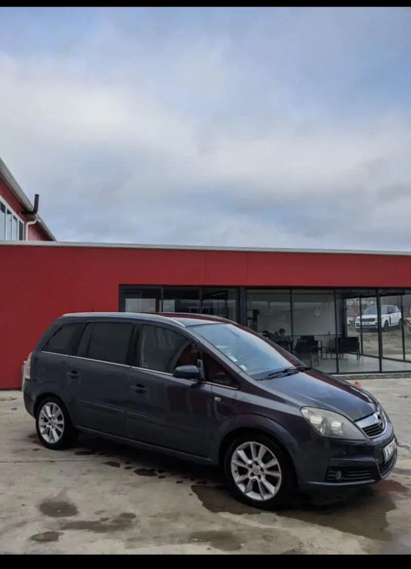 Opel Zafira 1.9CDTI, снимка 1 - Автомобили и джипове - 48268612