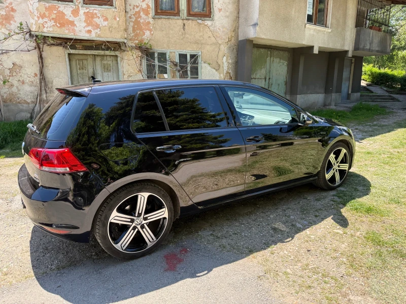 VW Golf 1.6 TDI Highline, снимка 4 - Автомобили и джипове - 52927581