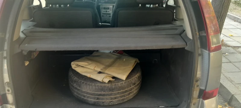 Opel Meriva, снимка 7 - Автомобили и джипове - 52418911