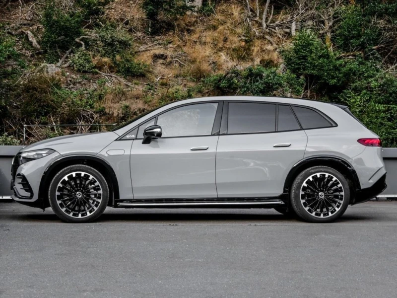 Mercedes-Benz EQS 500 SUV/AMG/4-MATIC/NIGHT/PANO/BURMESTER/360/, снимка 5 - Автомобили и джипове - 52115307