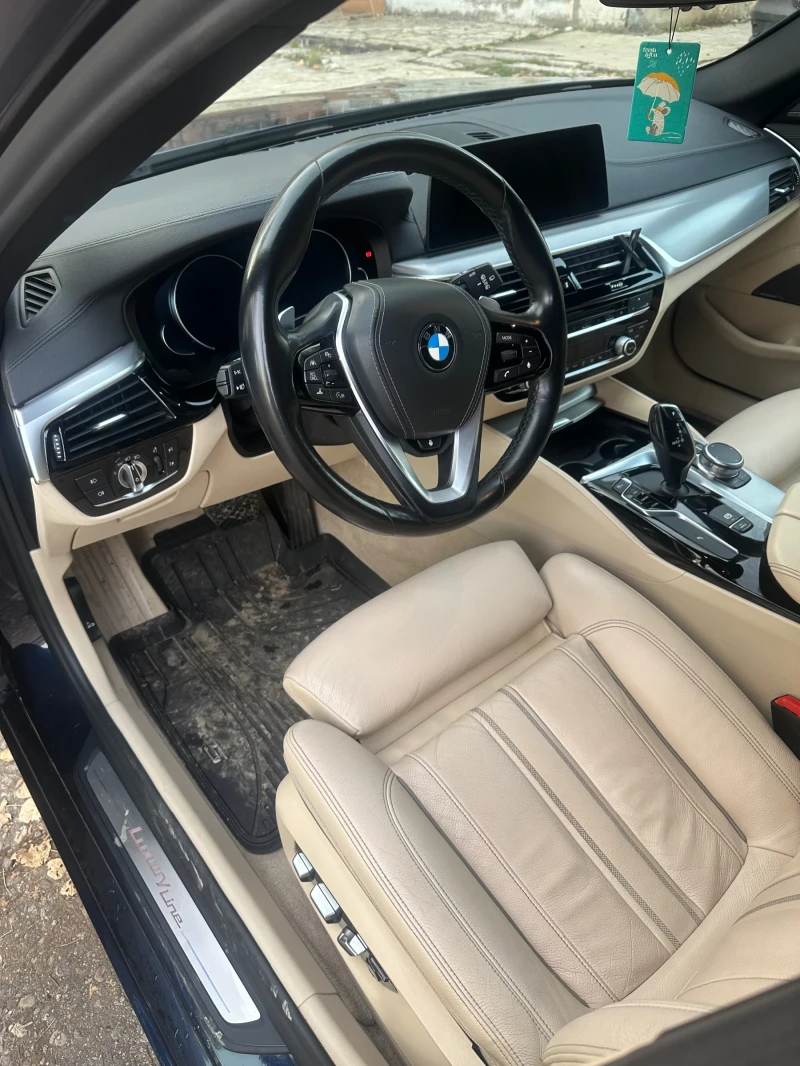 BMW 530 xDrive LuxuryLine, купувана от България, снимка 5 - Автомобили и джипове - 52440597