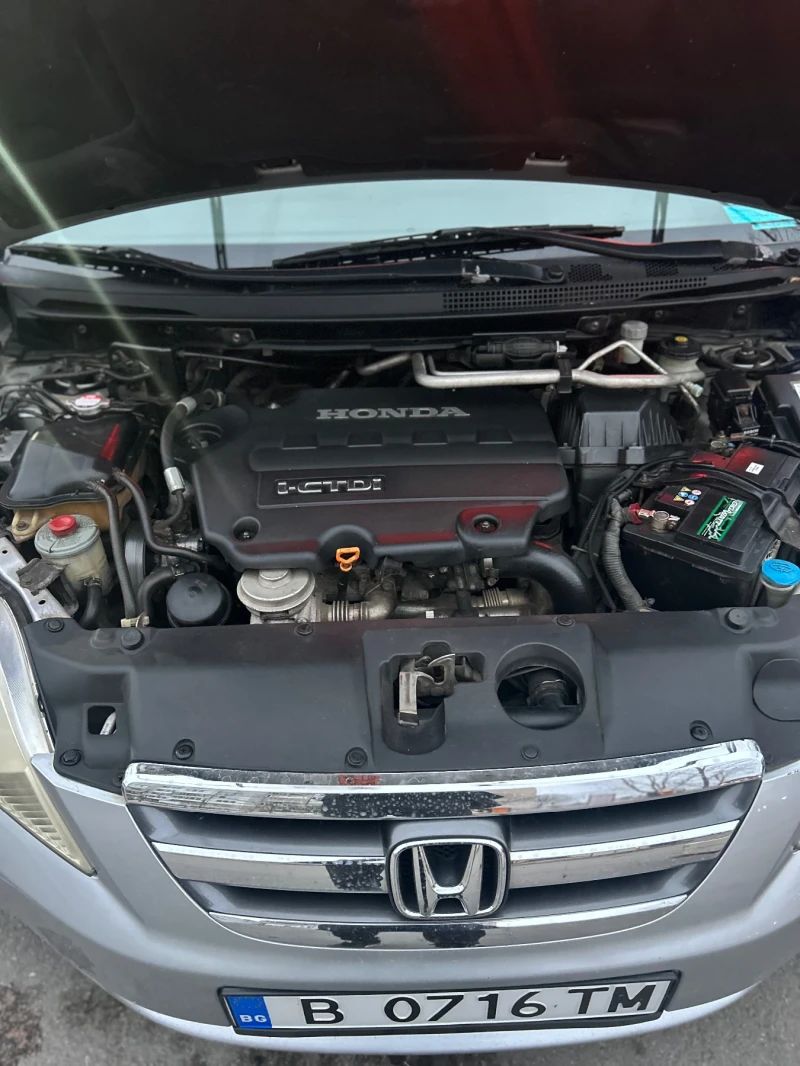 Honda Fr-v 6-места, снимка 6 - Автомобили и джипове - 52702444