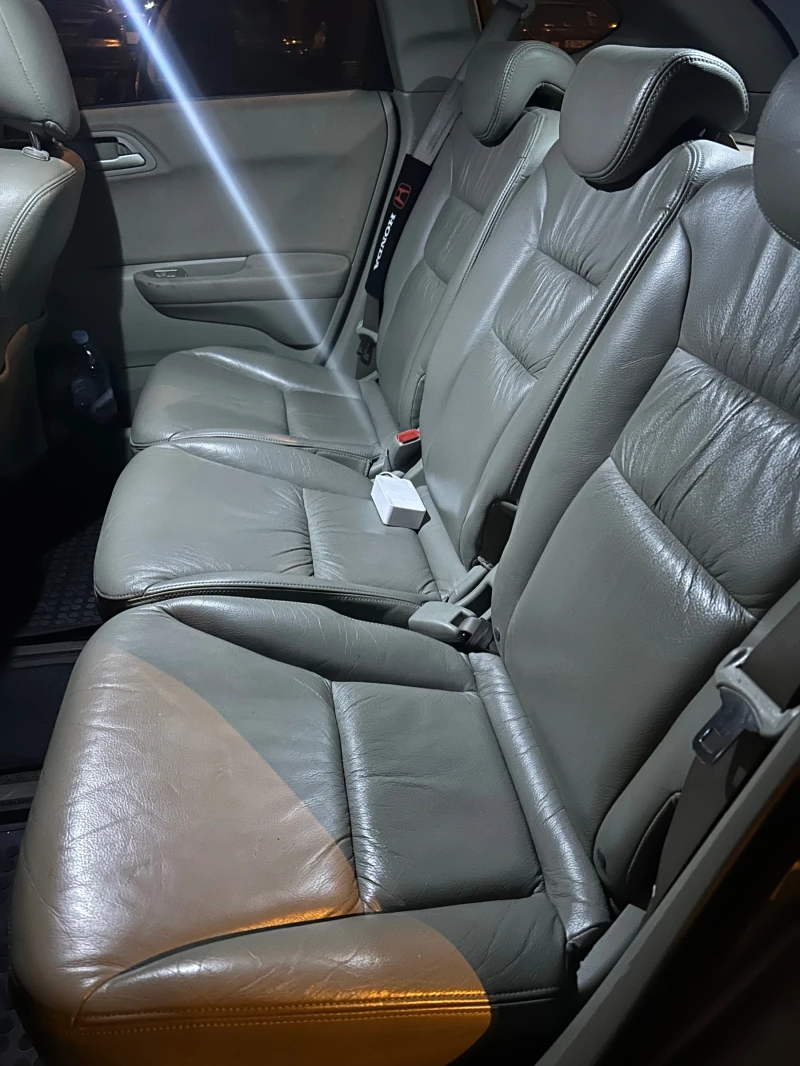 Honda Fr-v 6-места, снимка 12 - Автомобили и джипове - 52702444