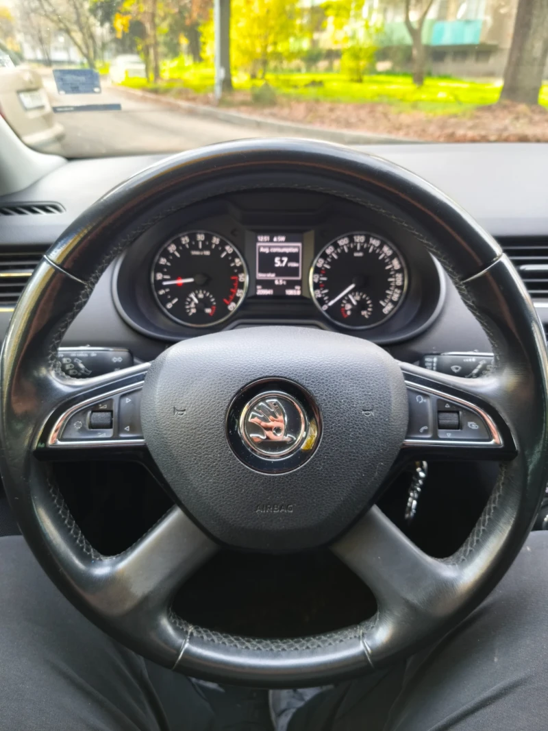 Skoda Octavia 1.6 Tdi Greenline, снимка 14 - Автомобили и джипове - 52723466