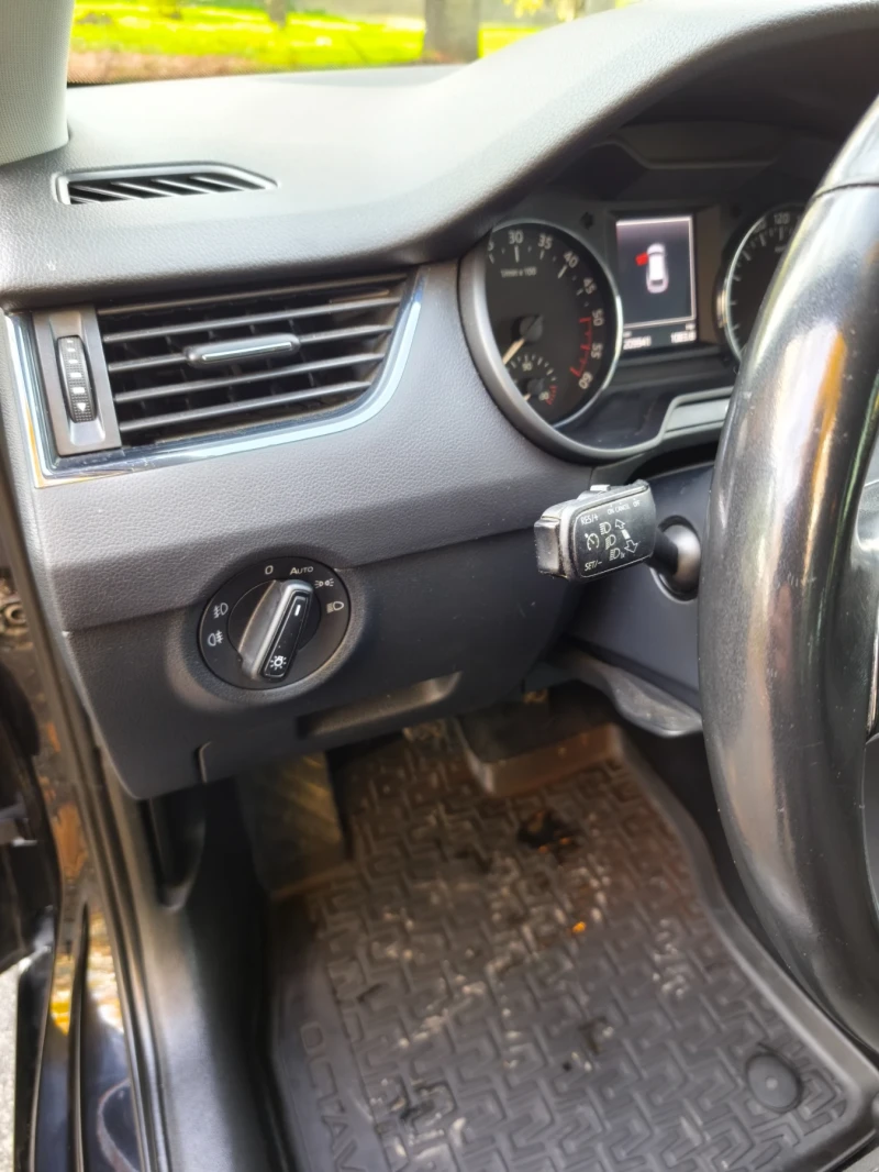 Skoda Octavia 1.6 Tdi Greenline, снимка 13 - Автомобили и джипове - 52723466