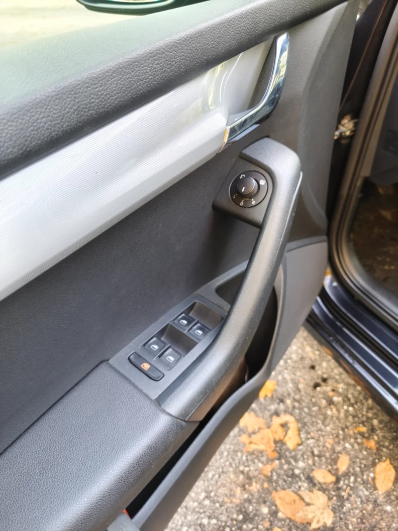 Skoda Octavia 1.6 Tdi Greenline, снимка 12 - Автомобили и джипове - 52723466