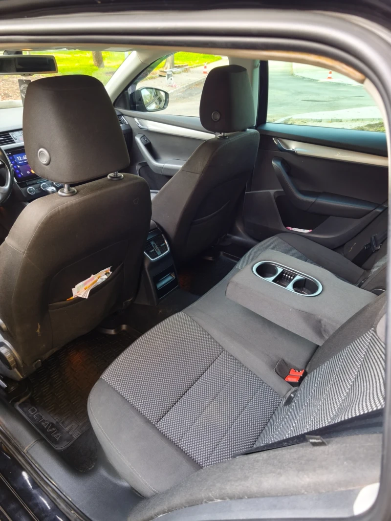 Skoda Octavia 1.6 Tdi Greenline, снимка 9 - Автомобили и джипове - 52723466
