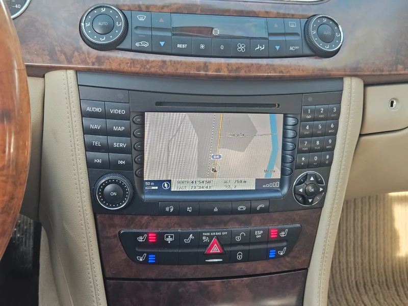 Mercedes-Benz CLS 500 5.0LPG, снимка 8 - Автомобили и джипове - 53251343