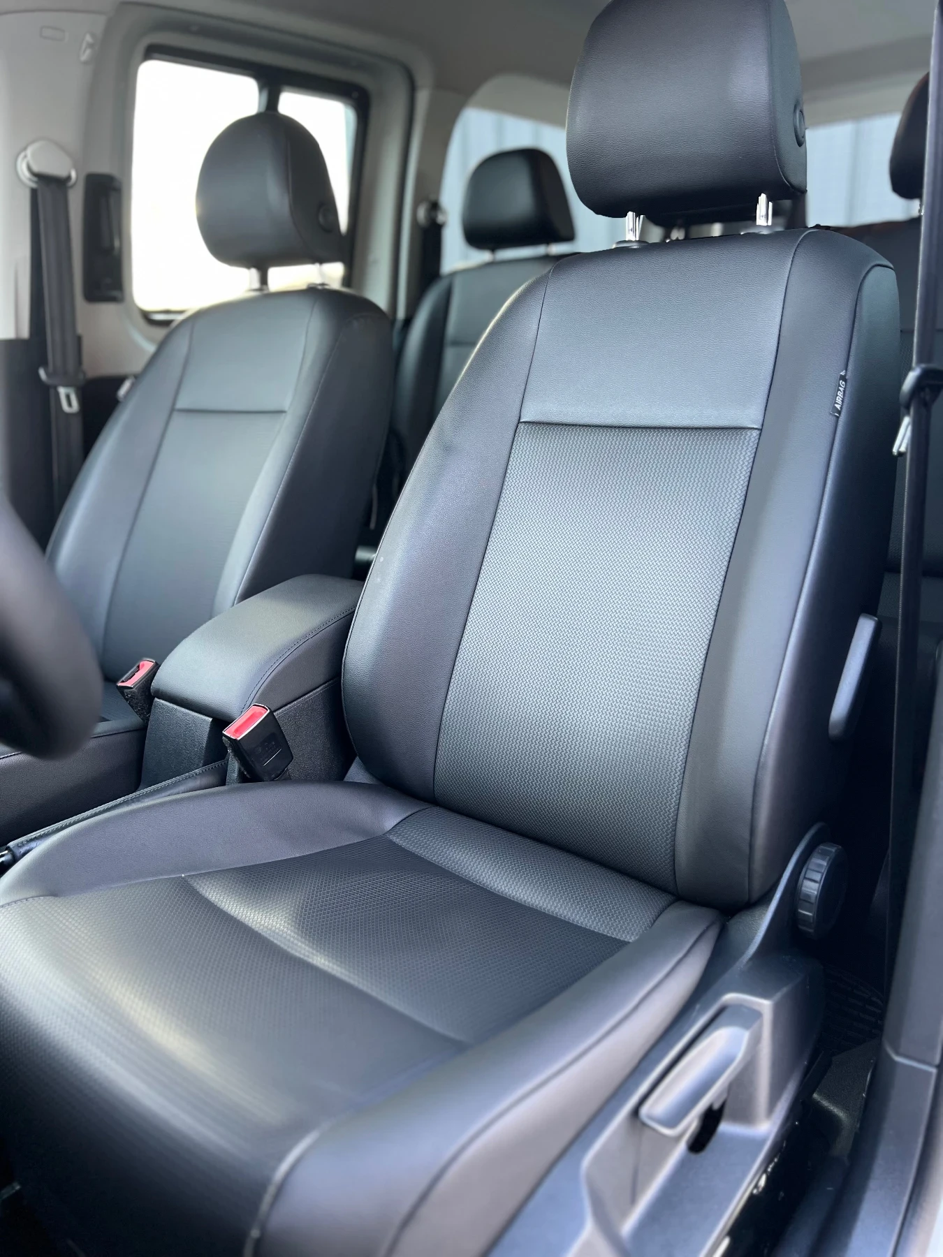 VW Caddy MAXXI 2.0 TDI DSG 6+ 1  | Mobile.bg   15