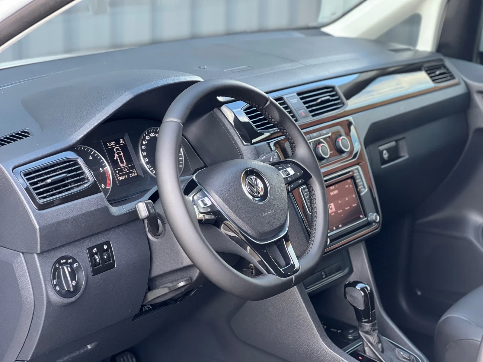 VW Caddy MAXXI 2.0 TDI DSG 6+ 1  | Mobile.bg   12