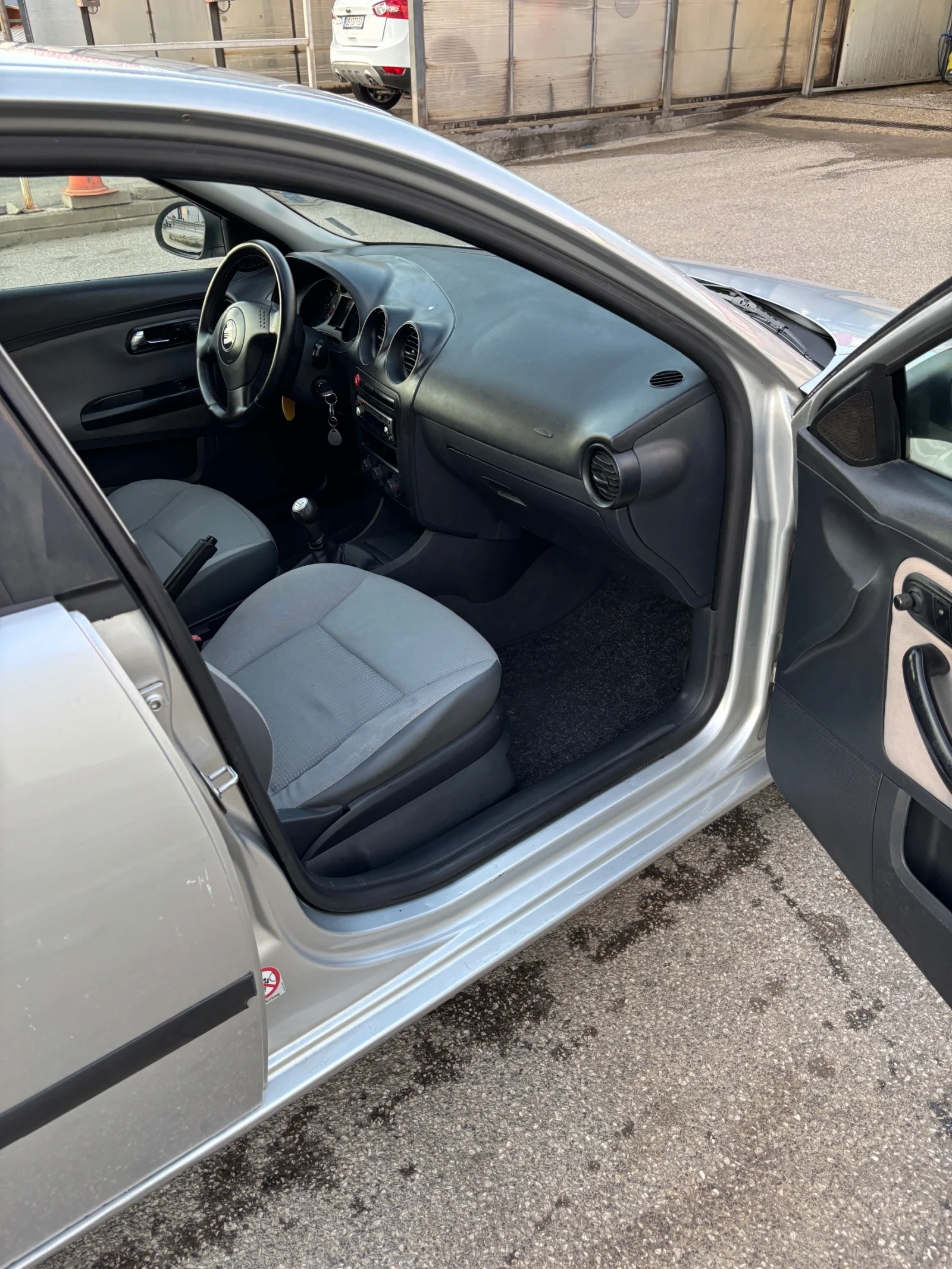 Seat Ibiza  - изображение 6