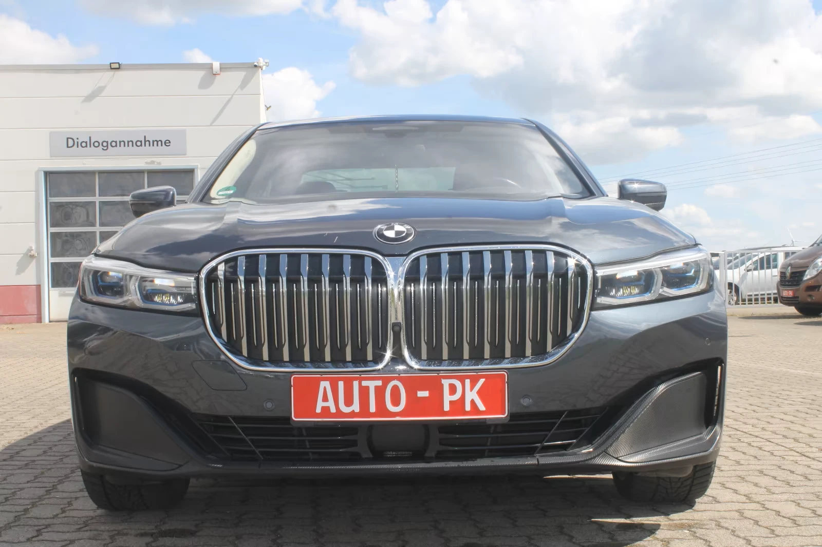BMW 730 d xDrive - изображение 6