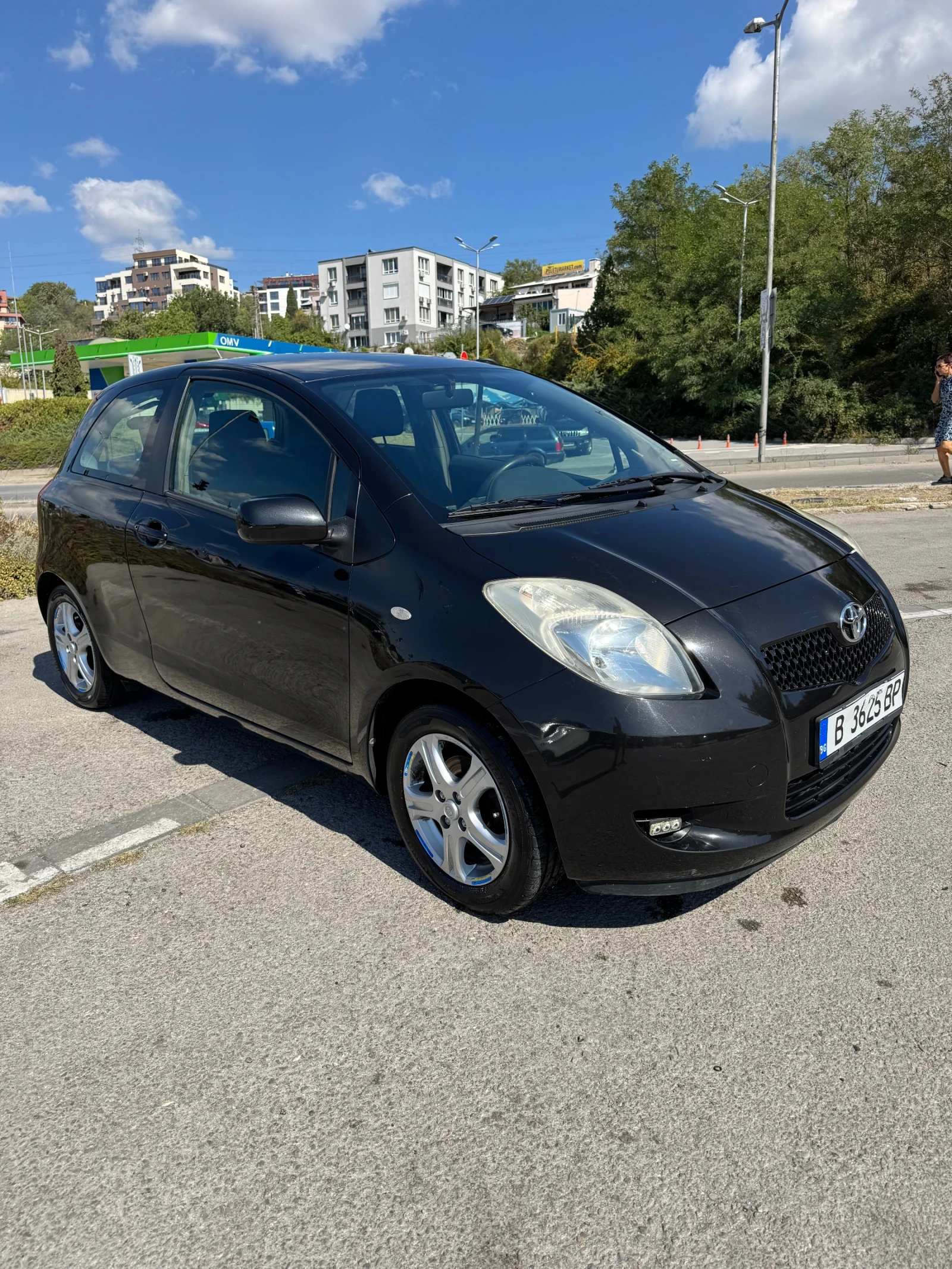 Toyota Yaris  - изображение 2