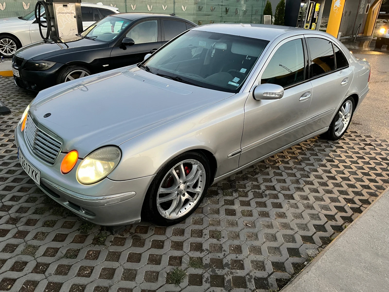 Mercedes-Benz E 320 3.2CDI - изображение 2