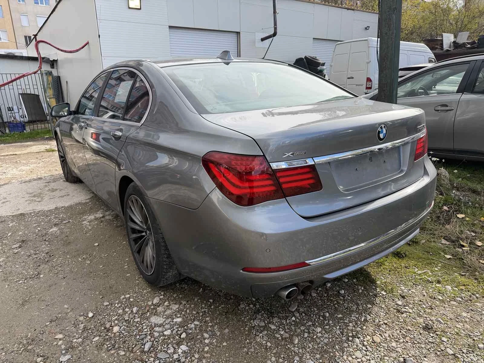 BMW 730 Face Lift    Full Maxx | Mobile.bg   5