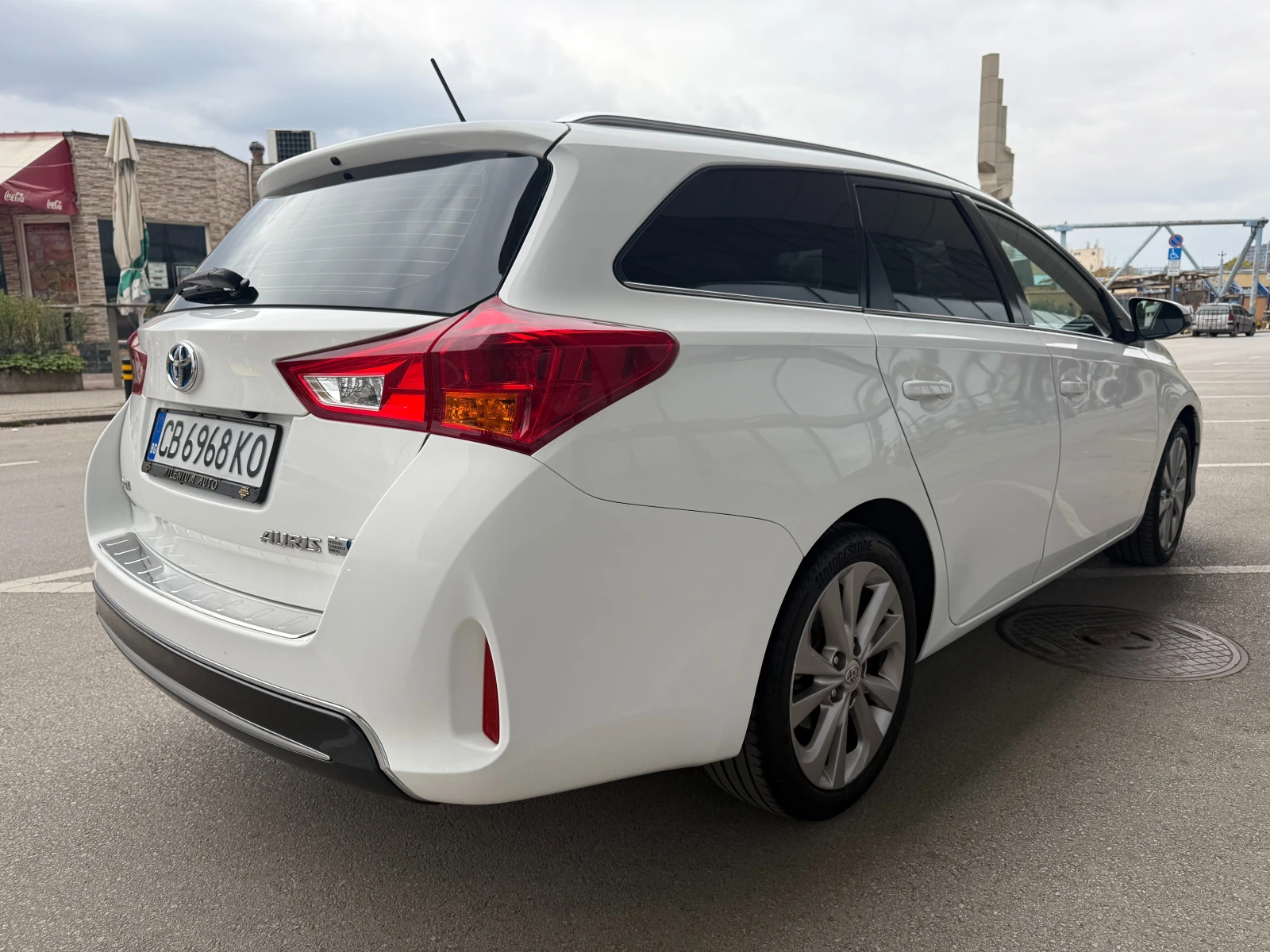 Toyota Auris 6 МЕСЕЦА ГАРАНЦИЯ/1.8 Hybrid 99к.с. Автоматик - изображение 4