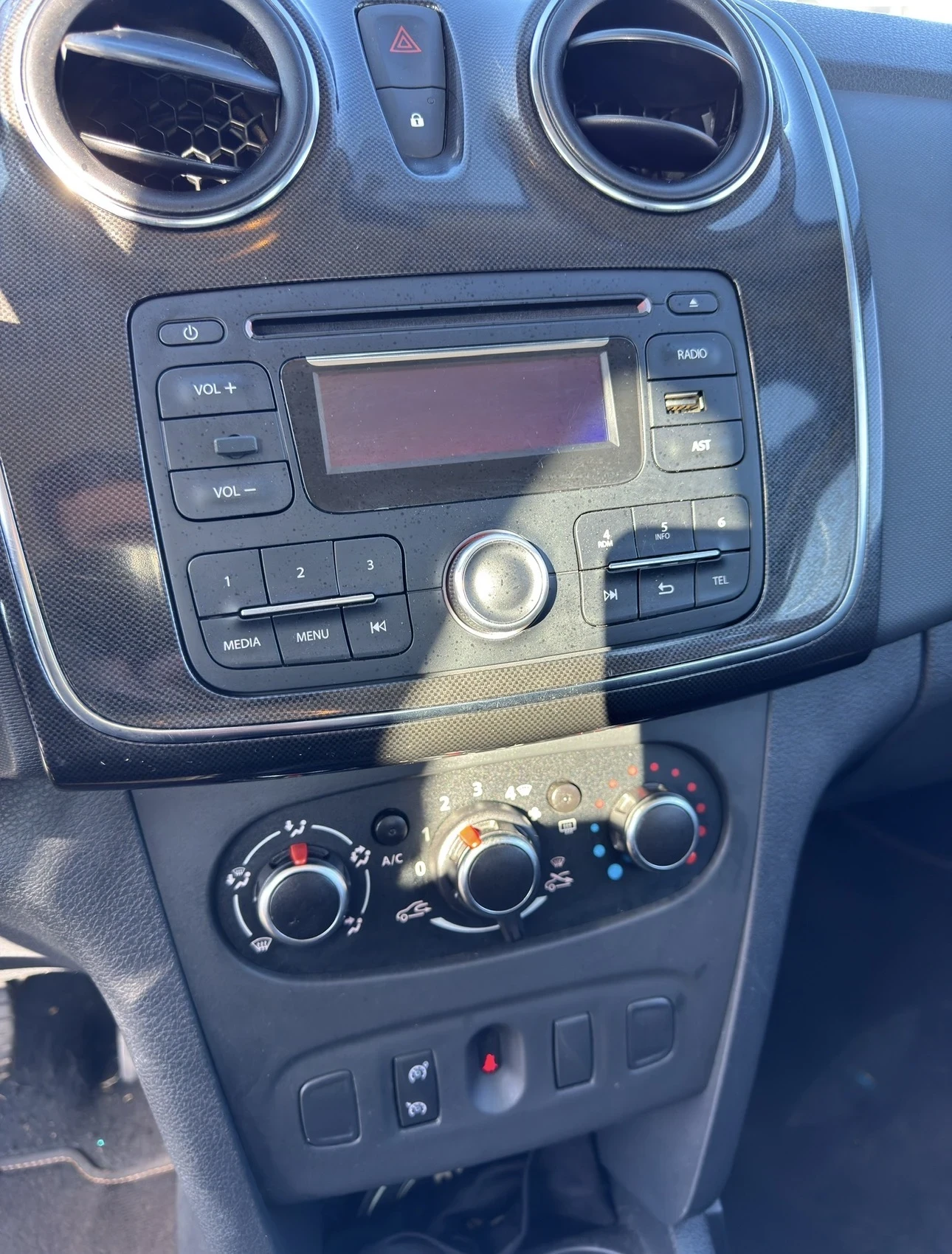 Dacia Sandero ����� / ����� / ���� ����� ����/��������/��������� | Mobile.bg � ����������� 11