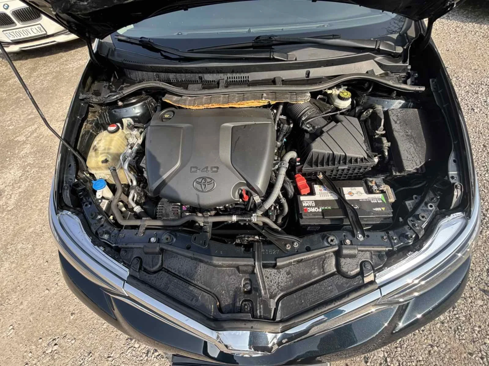 Toyota Auris 1.6D4D, снимка 13 - Автомобили и джипове - 53753505