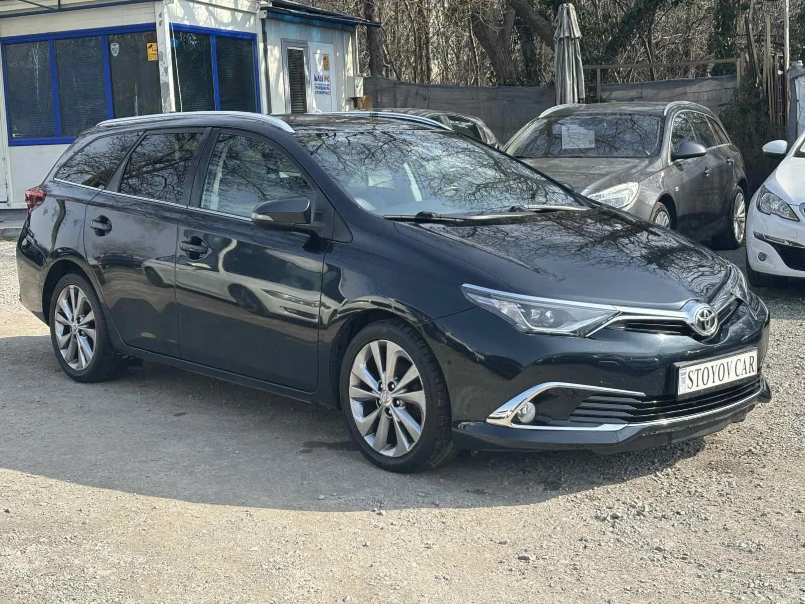 Toyota Auris 1.6D4D, снимка 6 - Автомобили и джипове - 53753505
