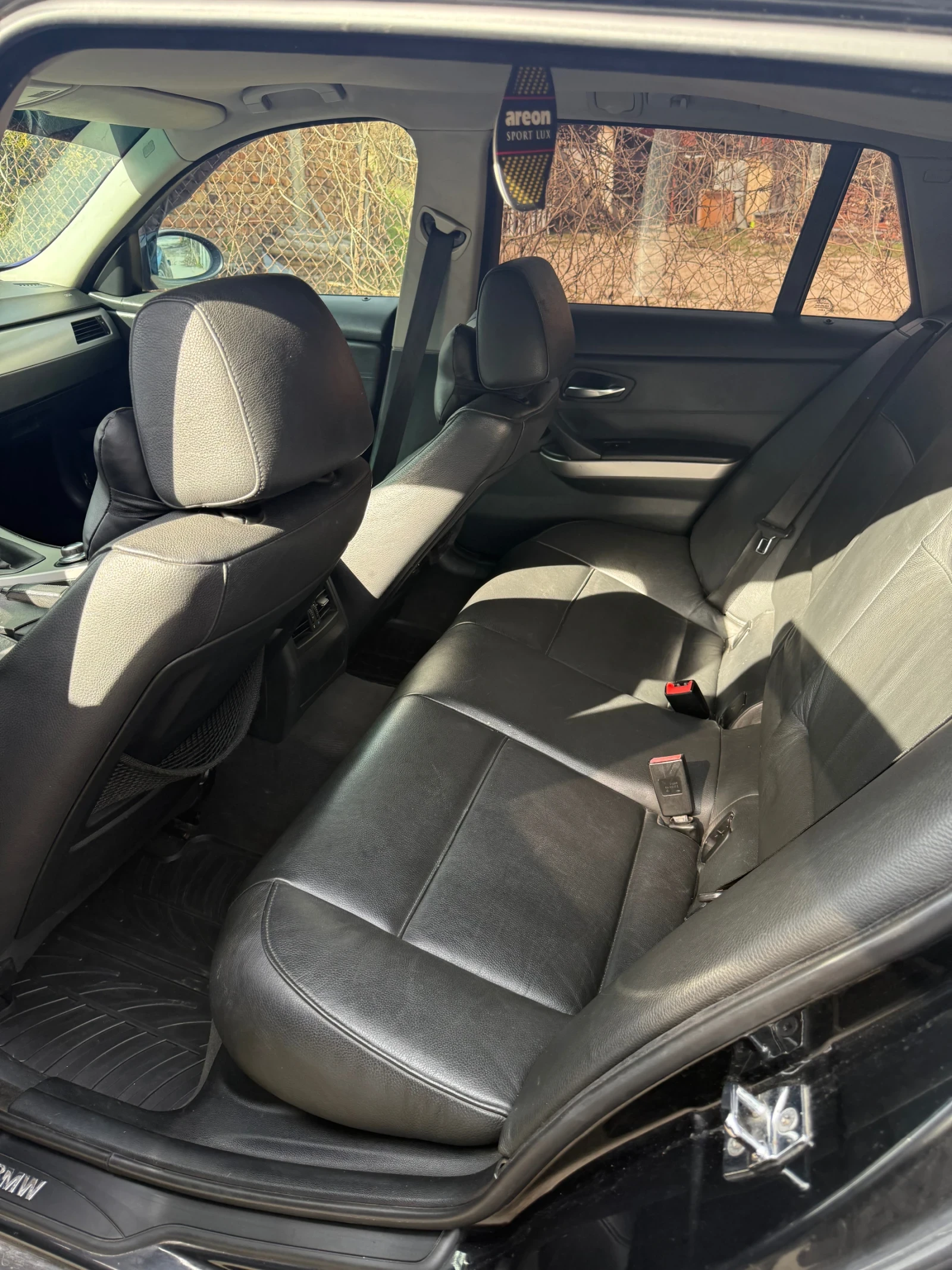 BMW 320, снимка 9 - Автомобили и джипове - 53814307