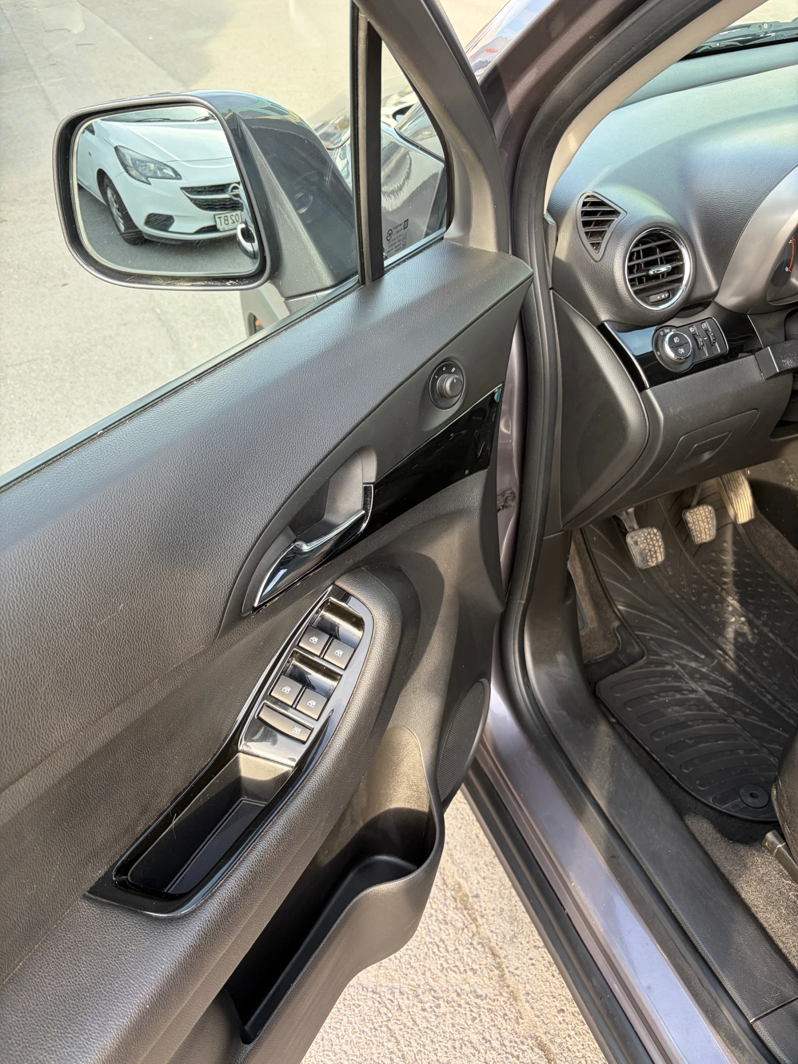 Chevrolet Orlando, снимка 9 - Автомобили и джипове - 54127177