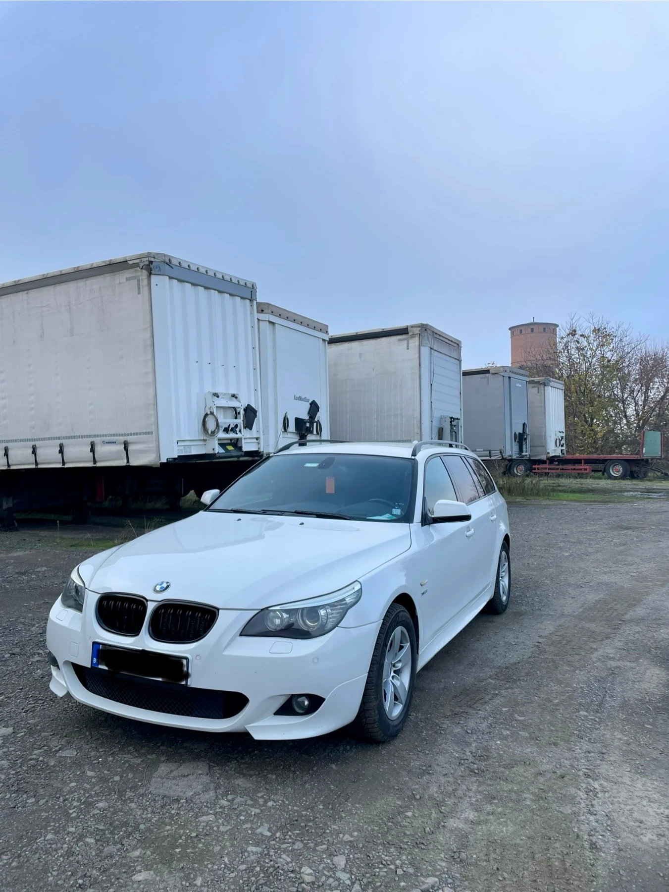 BMW 525 Facelift , снимка 16 - Автомобили и джипове - 54306837