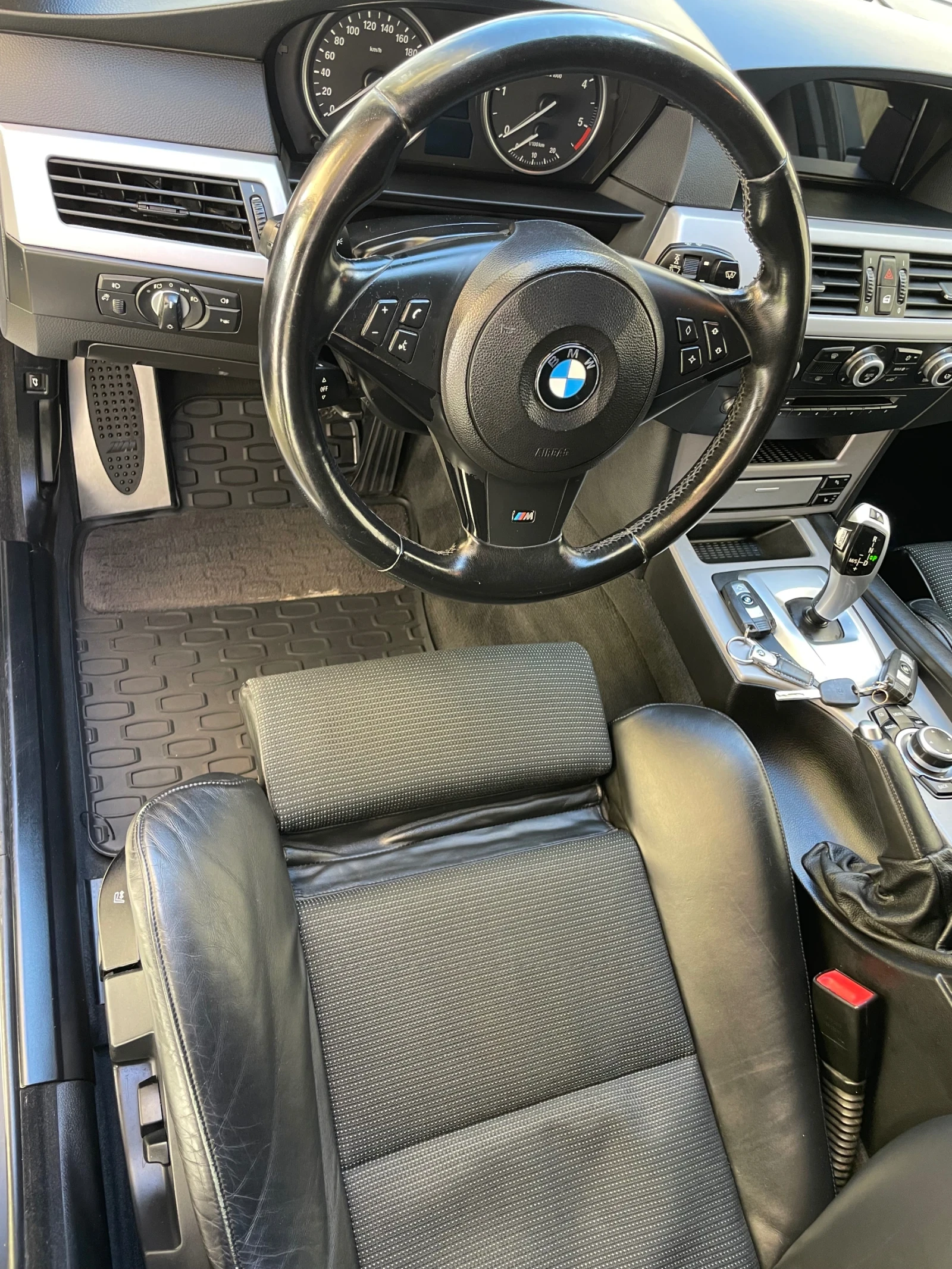 BMW 525 Facelift , снимка 9 - Автомобили и джипове - 54306837