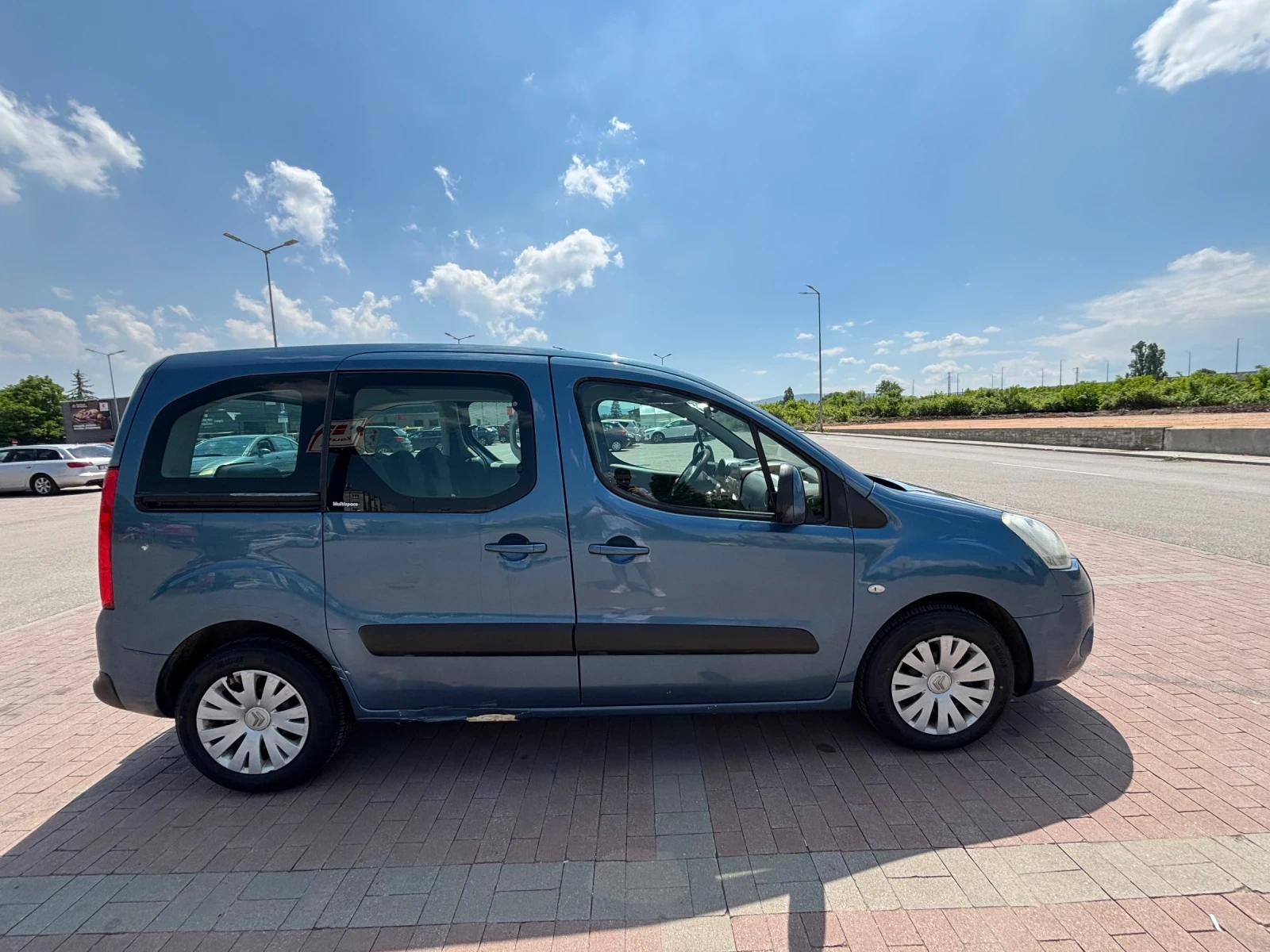 Citroen Berlingo, снимка 4 - Автомобили и джипове - 54800886