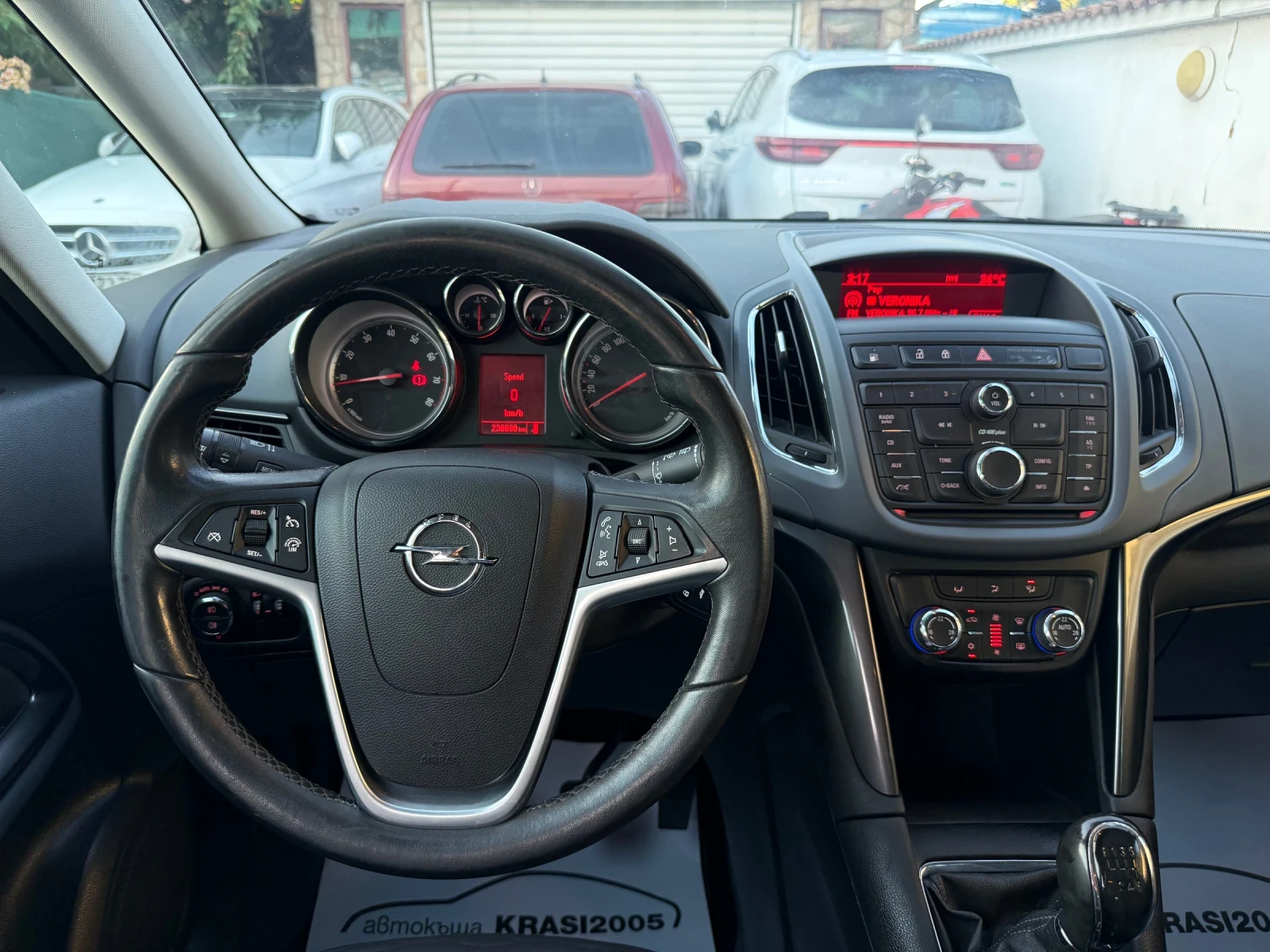 Opel Zafira 1.6ECO-M TURBO, снимка 9 - Автомобили и джипове - 55093868