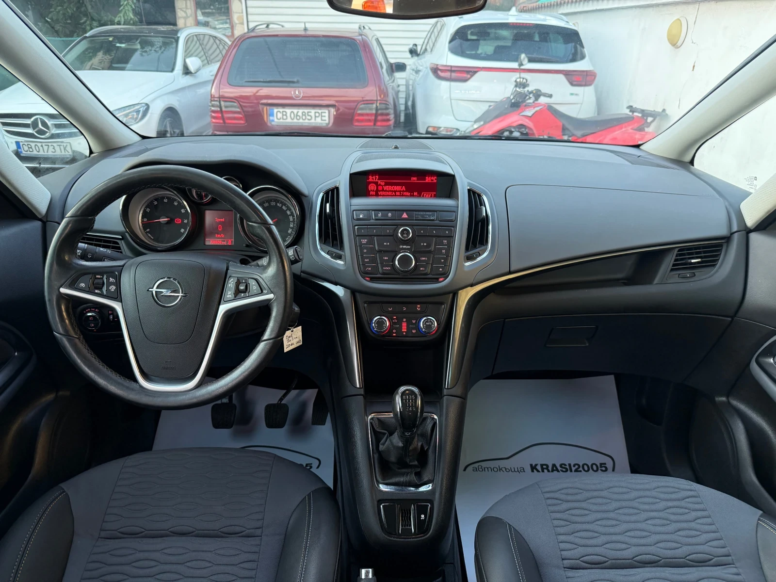 Opel Zafira 1.6ECO-M TURBO, снимка 10 - Автомобили и джипове - 55093868
