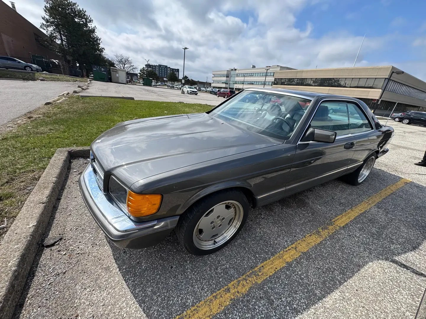 Mercedes-Benz 500 SEC * AвтоКредит * (ЦЕНА ДО БГ), снимка 2 - Автомобили и джипове - 55136893