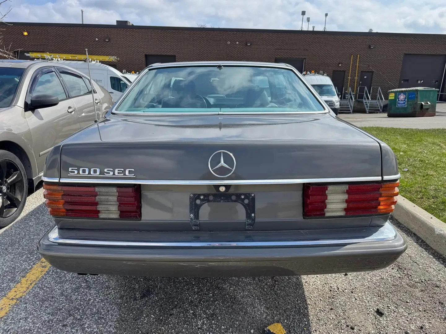Mercedes-Benz 500 SEC * AвтоКредит * (ЦЕНА ДО БГ), снимка 6 - Автомобили и джипове - 55136893