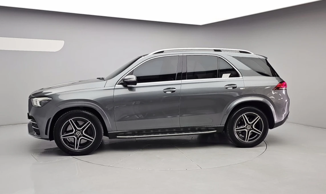 Mercedes-Benz GLE 450 АМГ * ПОДГРЕВИ * ОБДУХВАНЕ * БЕЗ ИНЦИДЕНТИ, снимка 4 - Автомобили и джипове - 55309134