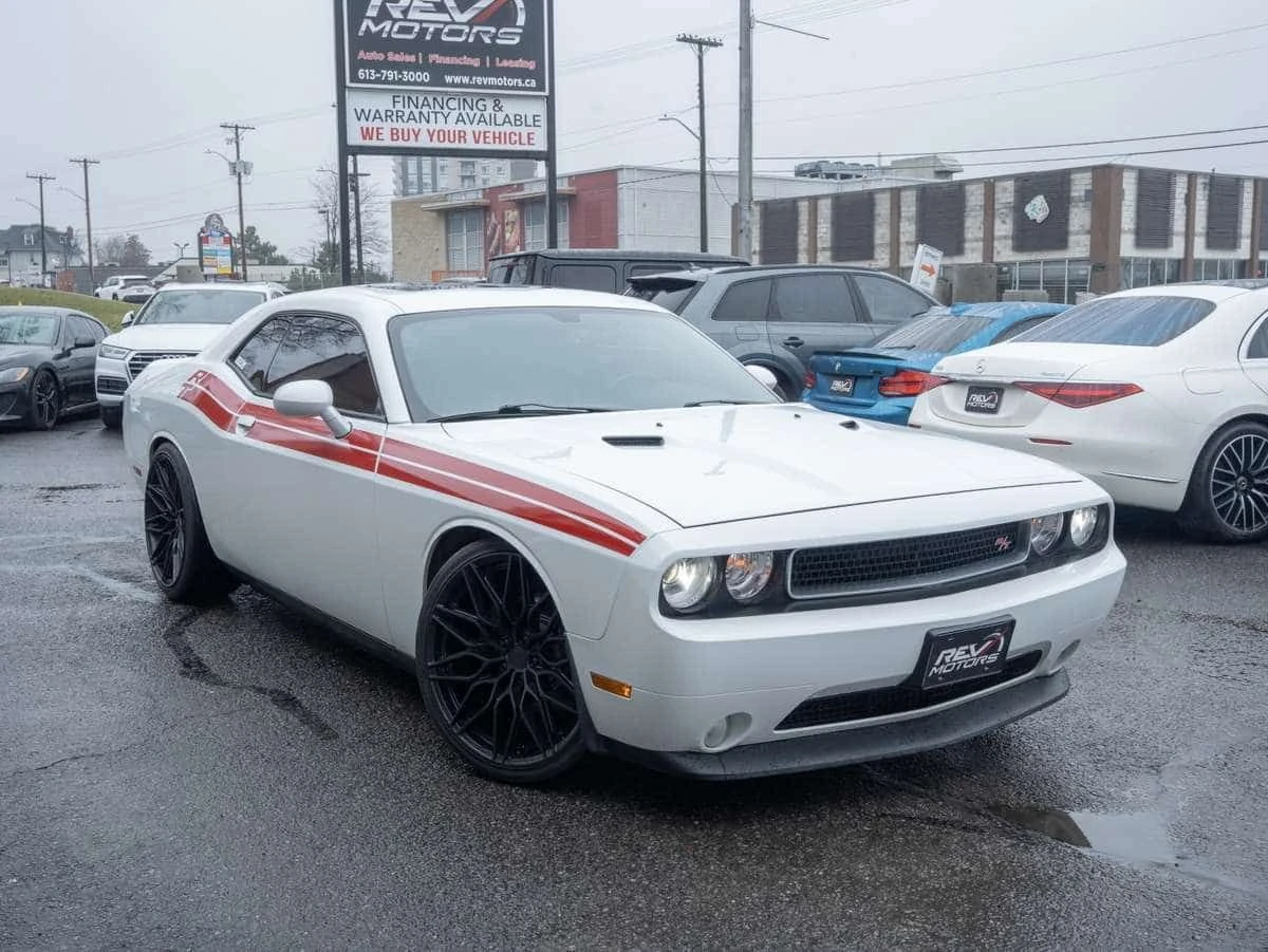 Dodge Challenger R T 5.7Hemi CARFAX, снимка 5 - Автомобили и джипове - 55432872