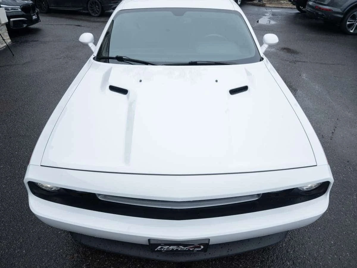 Dodge Challenger R T 5.7Hemi CARFAX, снимка 4 - Автомобили и джипове - 55432872