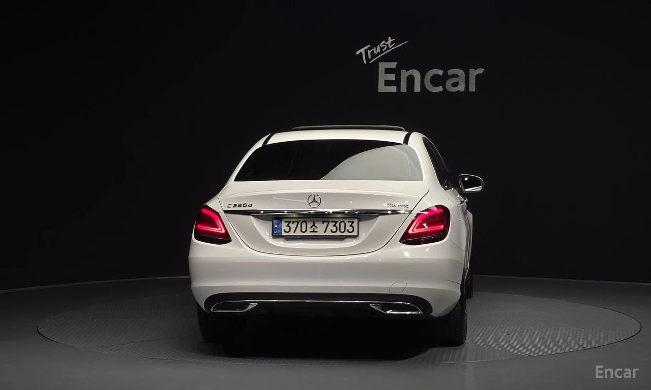 Mercedes-Benz C 220 4MATIC* HEAD UP* DISTRONIC* LANE ASS* КРАЙНА ЦЕНА, снимка 3 - Автомобили и джипове - 55441355