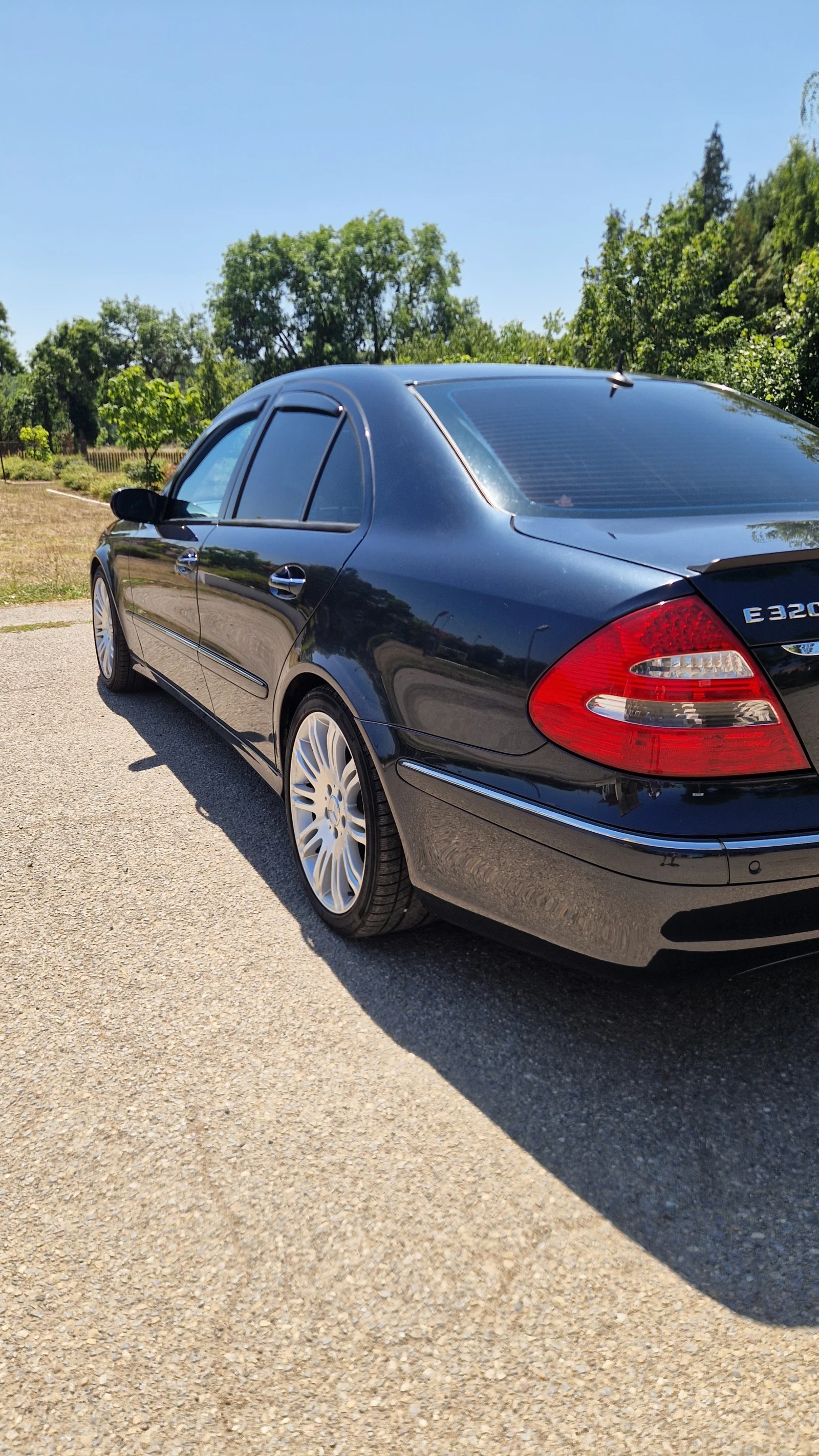 Mercedes-Benz E 320 V6 Газ, снимка 7 - Автомобили и джипове - 55500115
