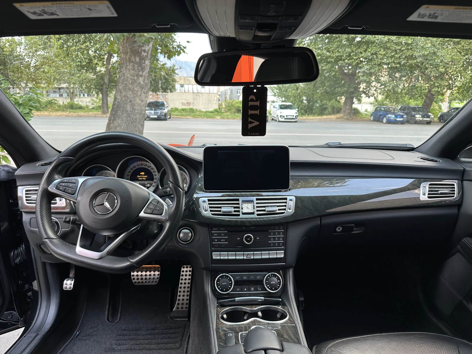 Mercedes-Benz CLS 400 4 Matic, снимка 16 - Автомобили и джипове - 55570847