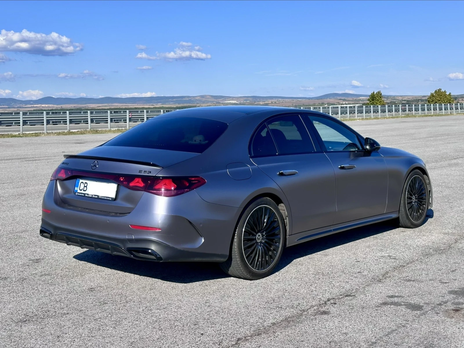 Mercedes-Benz E 220 AMG FULL