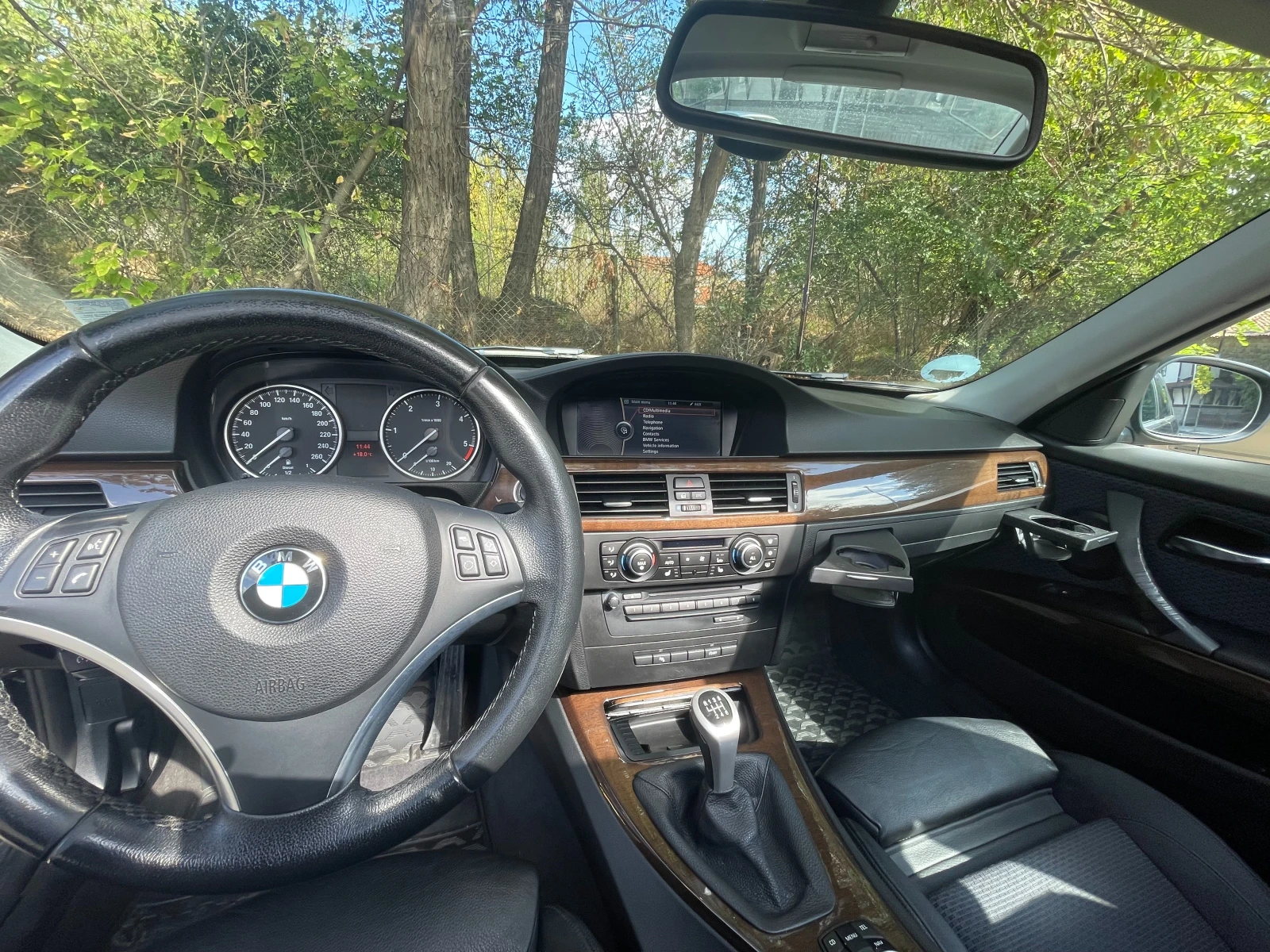 BMW 320 E90 LCI, снимка 6 - Автомобили и джипове - 56310216