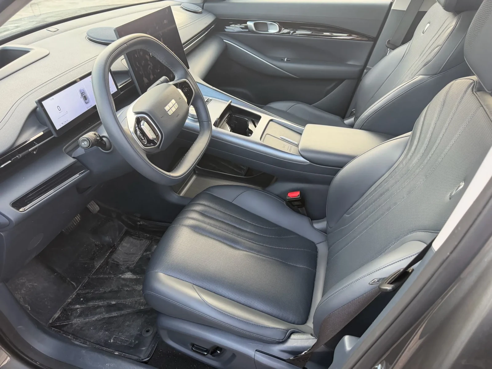 Geely EX5 E5  68.39KWH Exploration+ Edition, снимка 4 - Автомобили и джипове - 56486185