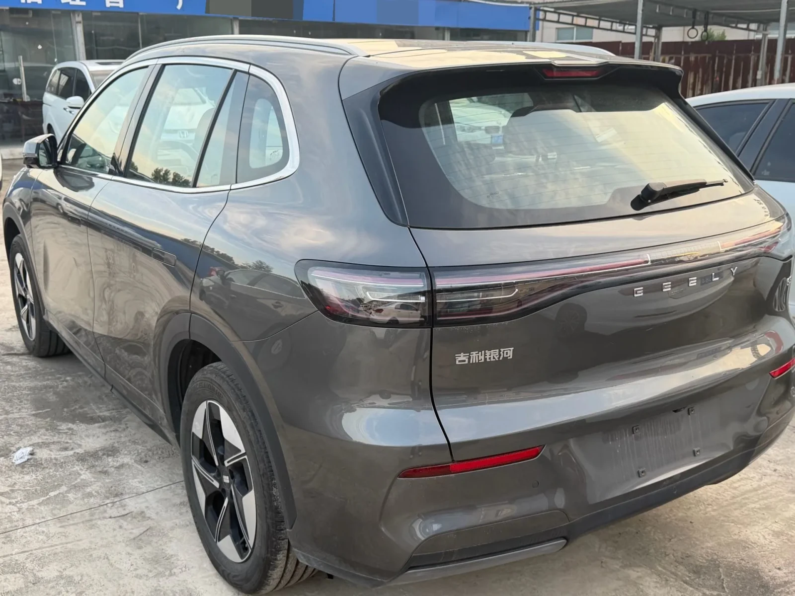 Geely EX5 E5  68.39KWH Exploration+ Edition, снимка 3 - Автомобили и джипове - 56486185