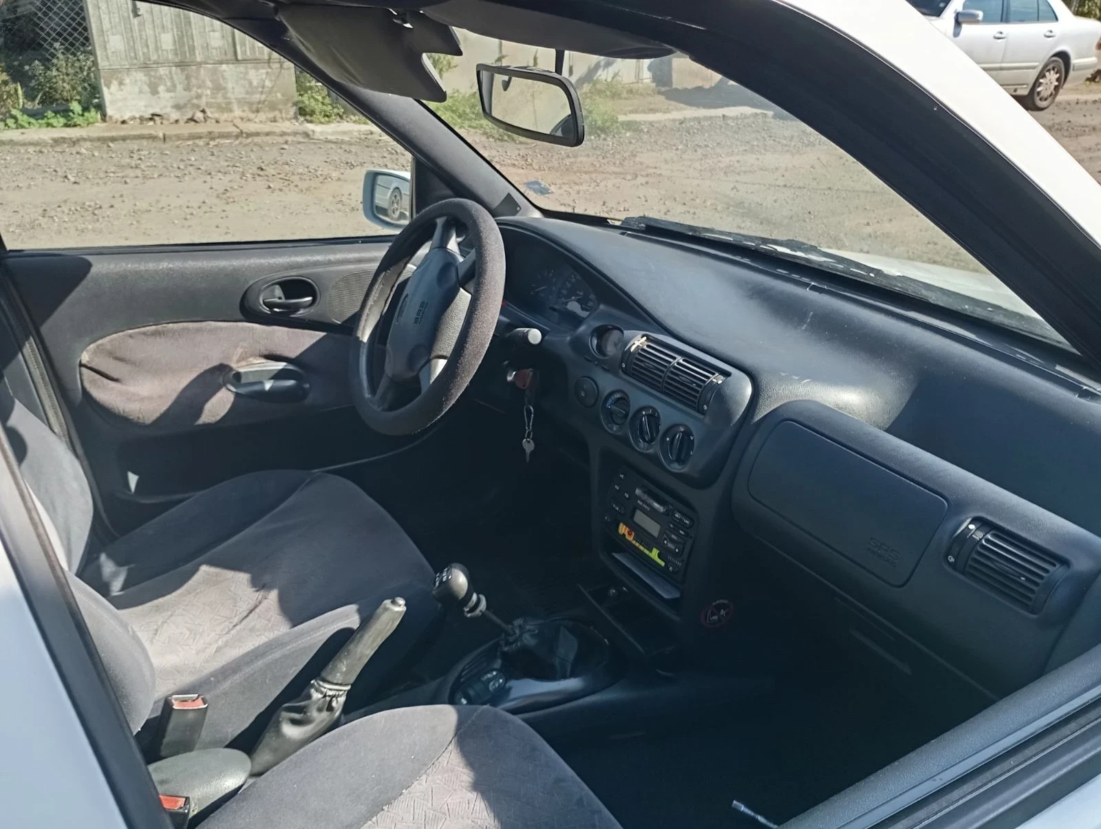 Ford Escort 1.8 TD, снимка 5 - Автомобили и джипове - 56577367