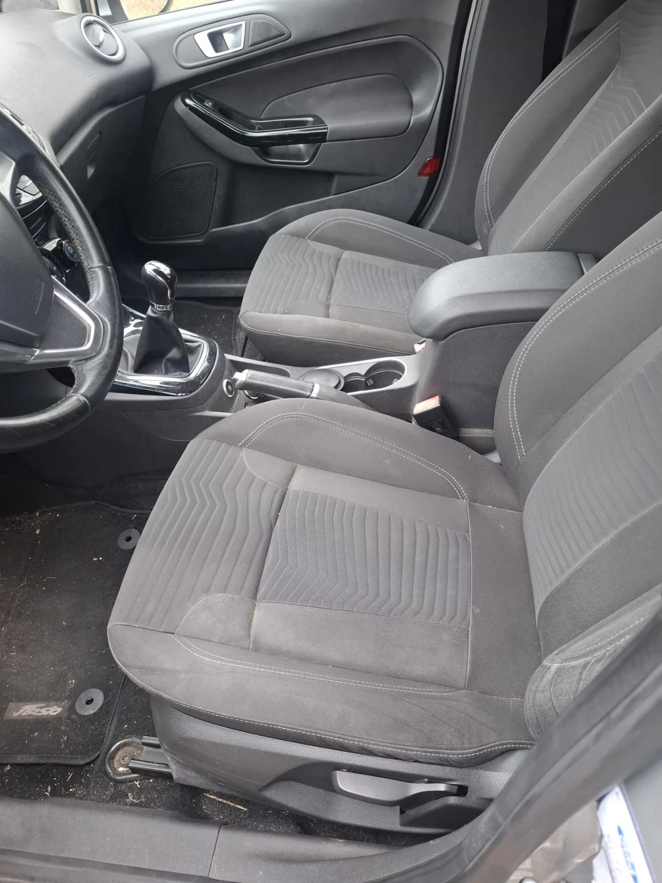 Ford Fiesta, снимка 13 - Автомобили и джипове - 56568164